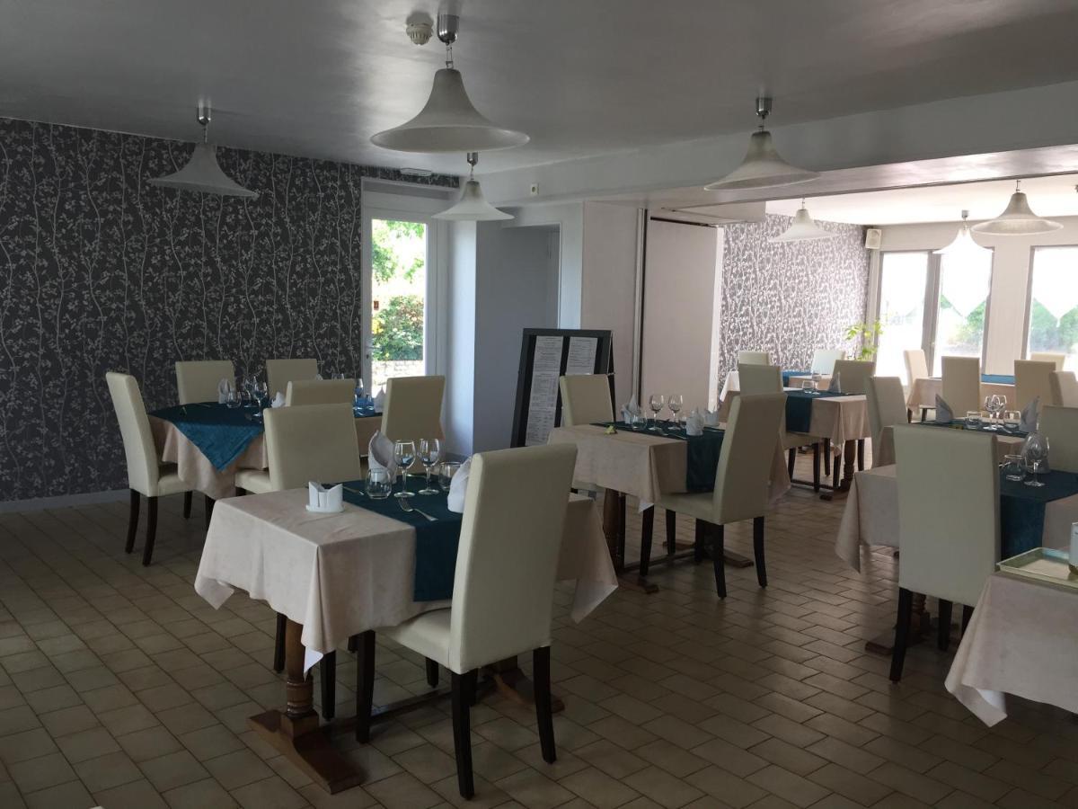 Auberge Du Calvaire Pontchateau Bagian luar foto