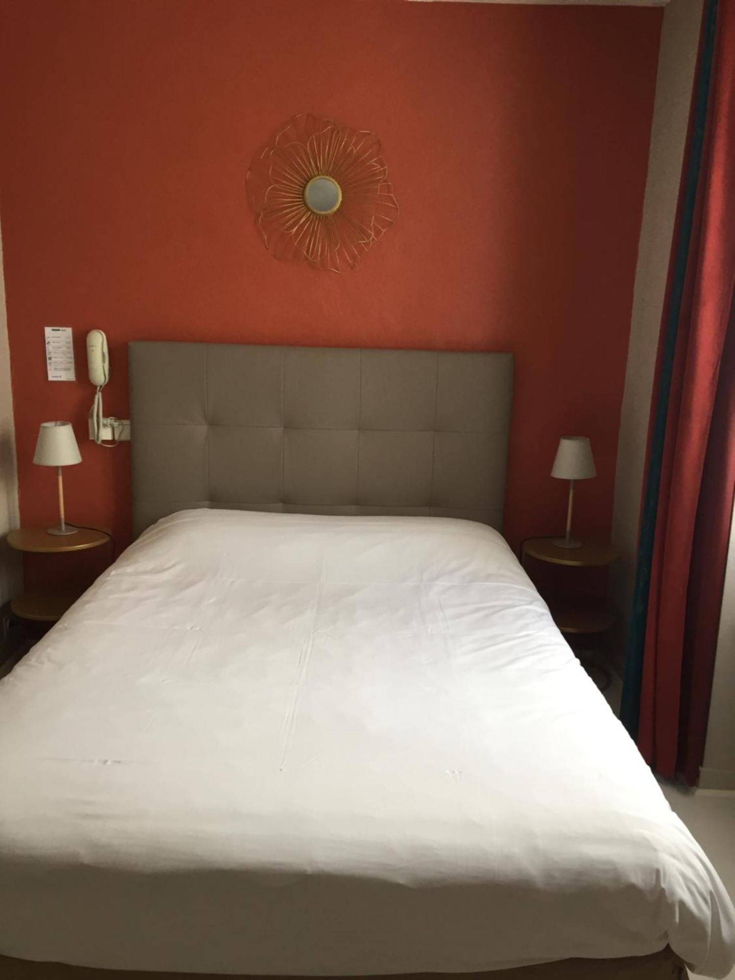Auberge Du Calvaire Pontchateau Bagian luar foto