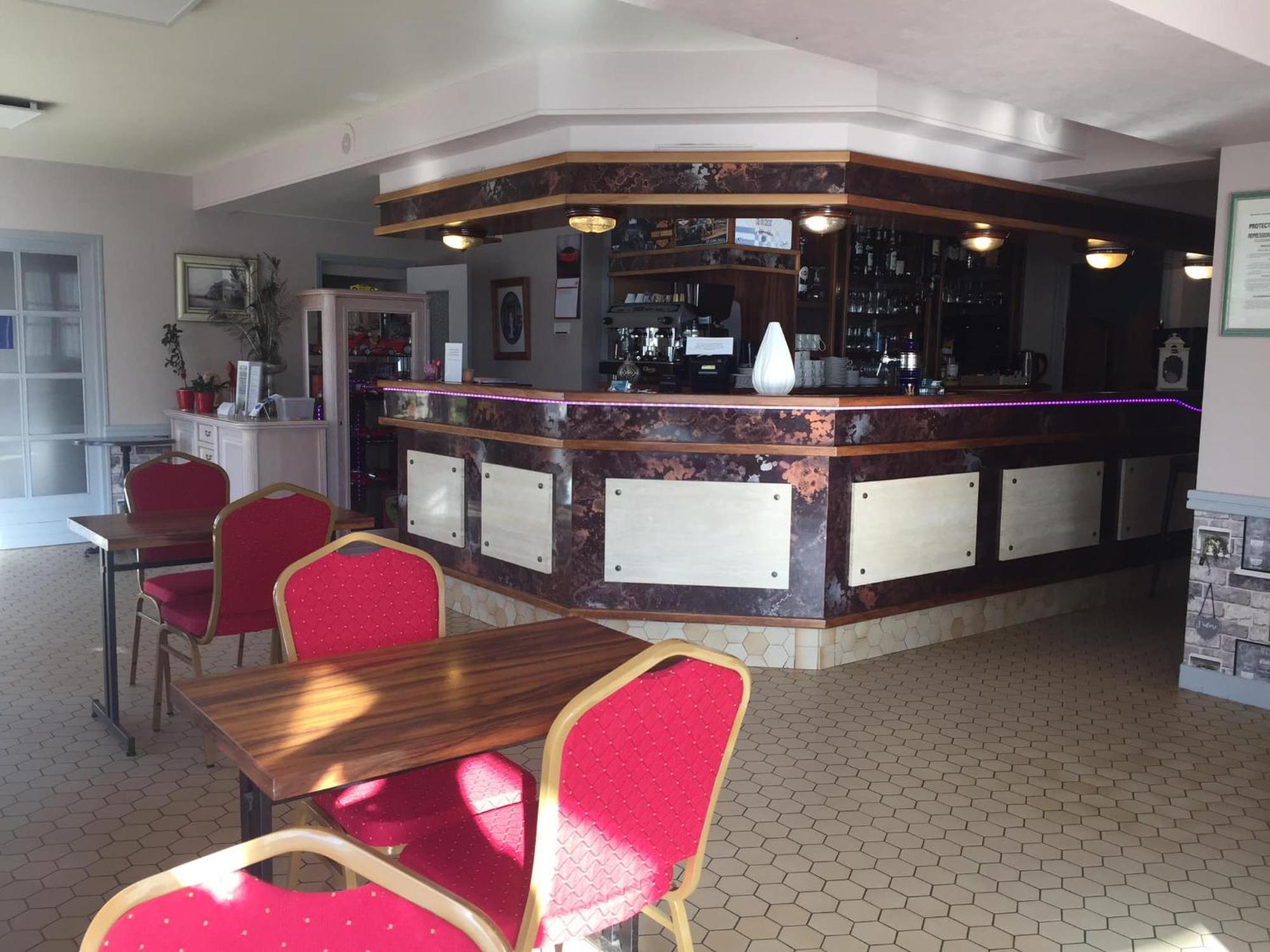 Auberge Du Calvaire Pontchateau Bagian luar foto