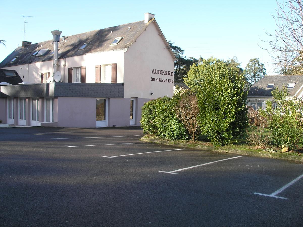 Auberge Du Calvaire Pontchateau Bagian luar foto
