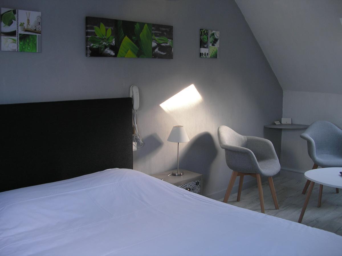 Auberge Du Calvaire Pontchateau Bagian luar foto